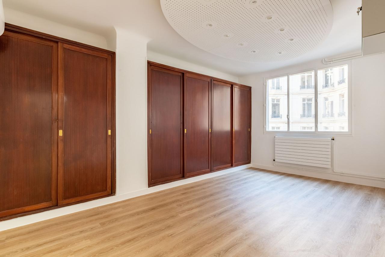 Bureau Paris 329m² Location bureau Paris OLBUR2533596 11